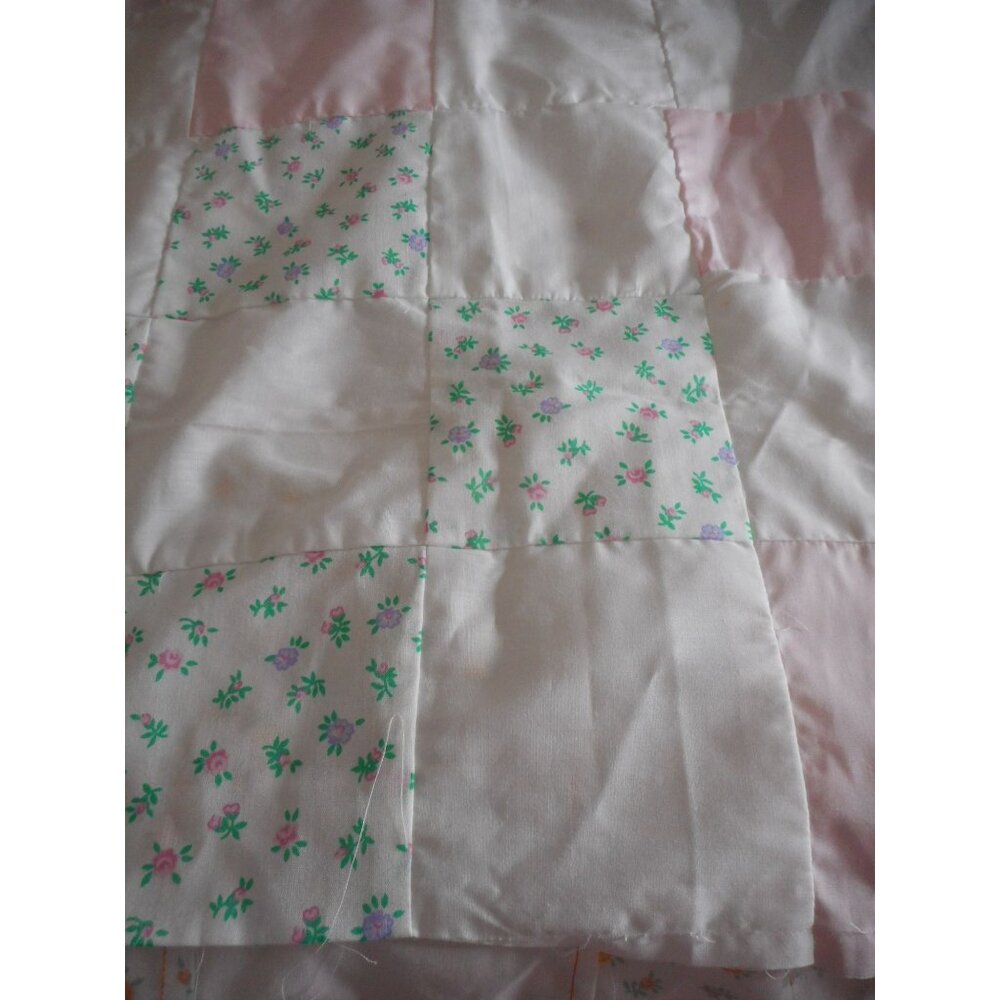 Floral patchwork Quilt top Quilted square Estate find  80 x 40 " - Picture 2 of 9